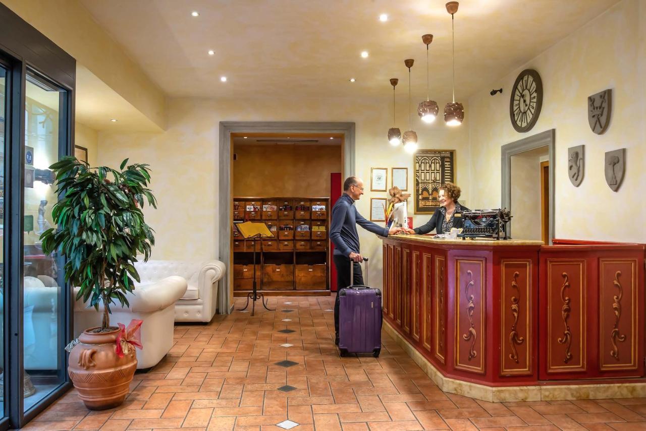 Alba Palace Florenz